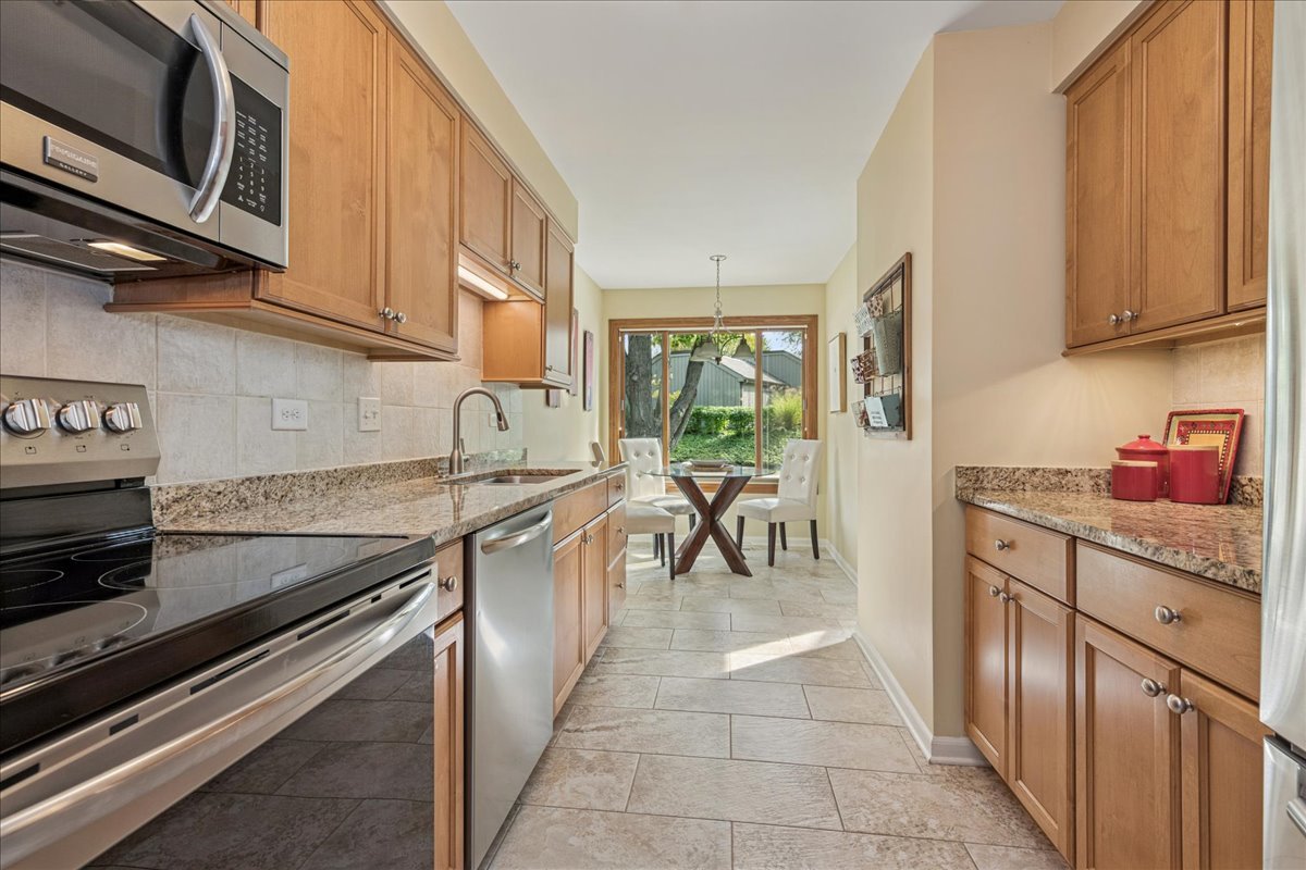 450 Woodview Road