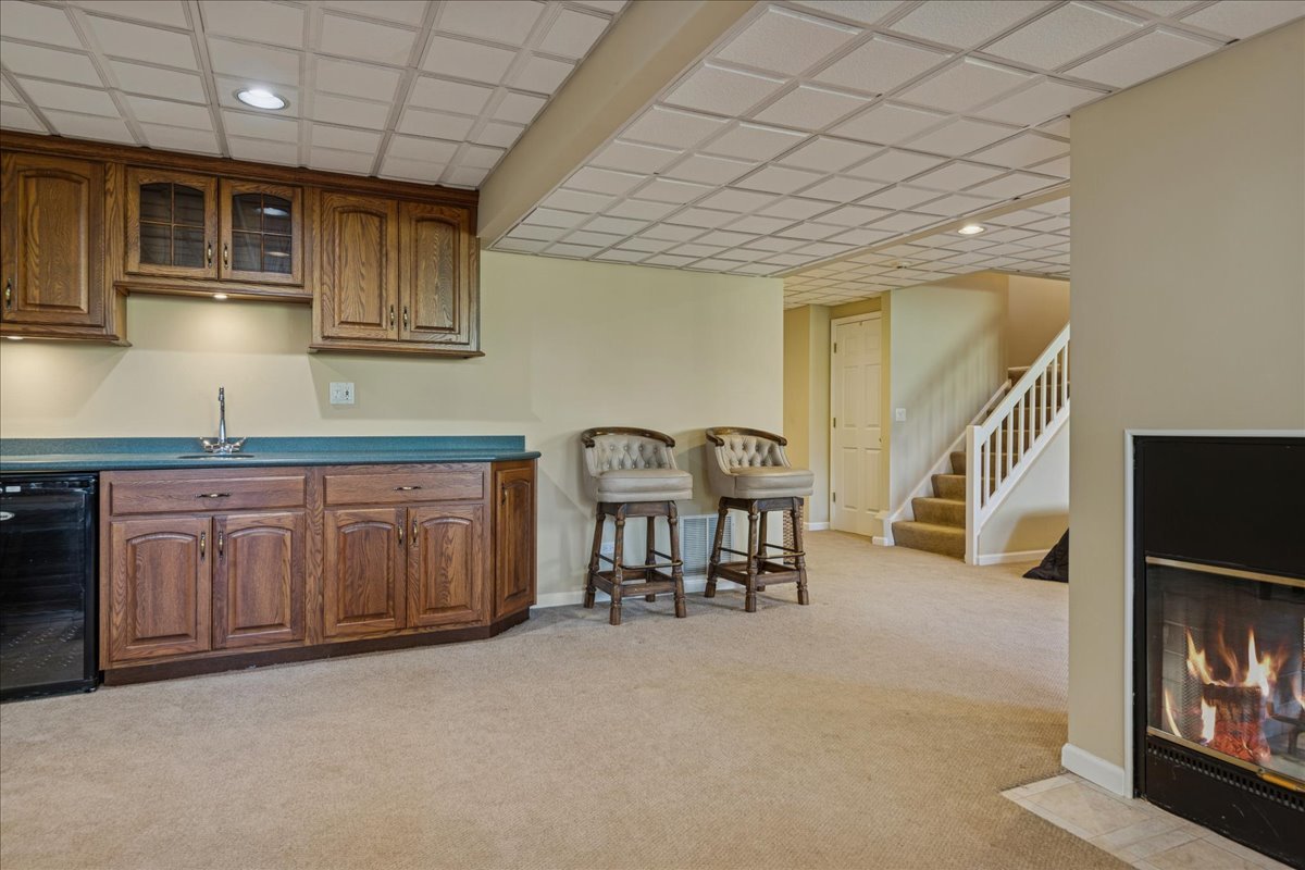 868 Longmeadow Court