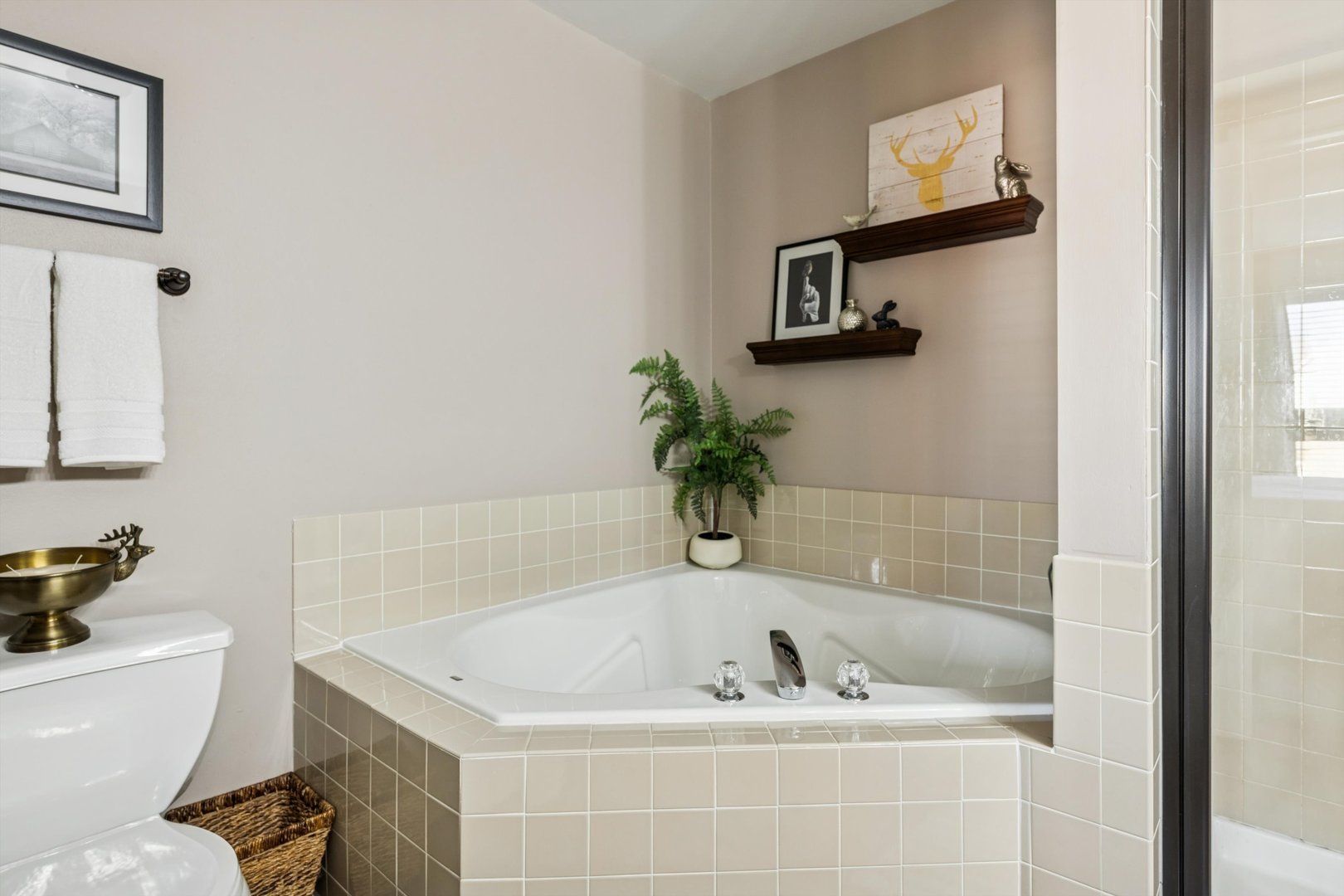 2166 Ivy Ridge Drive