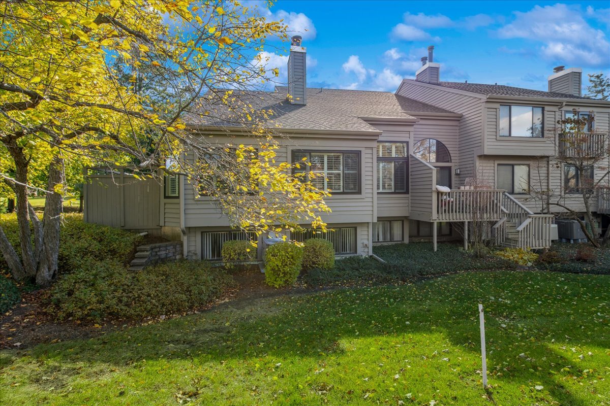 868 Longmeadow Court