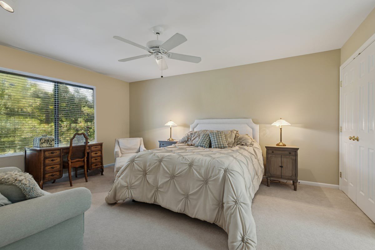 868 Longmeadow Court