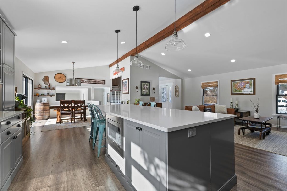 21032 N Crestview Drive