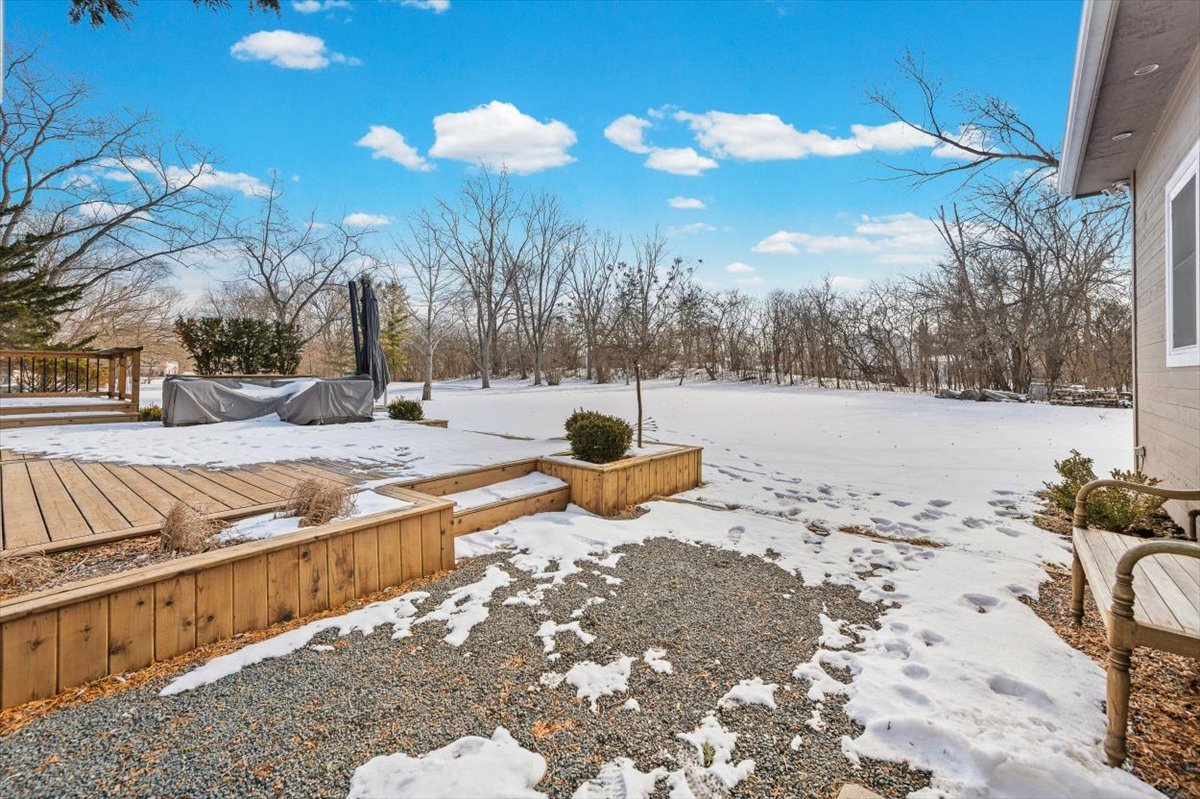 21032 N Crestview Drive