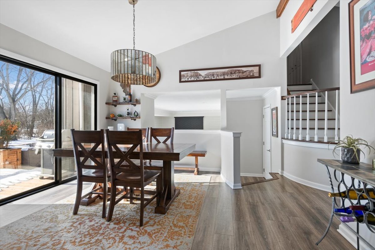 21032 N Crestview Drive