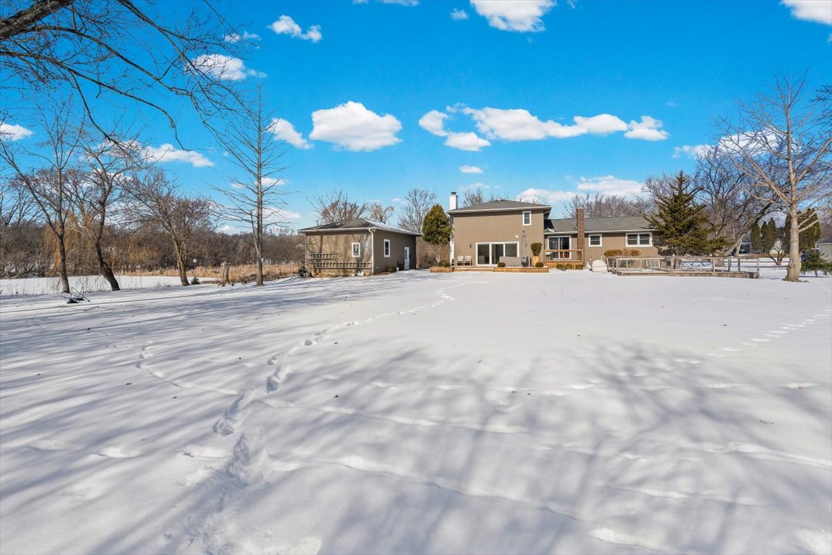 21032 N Crestview Drive