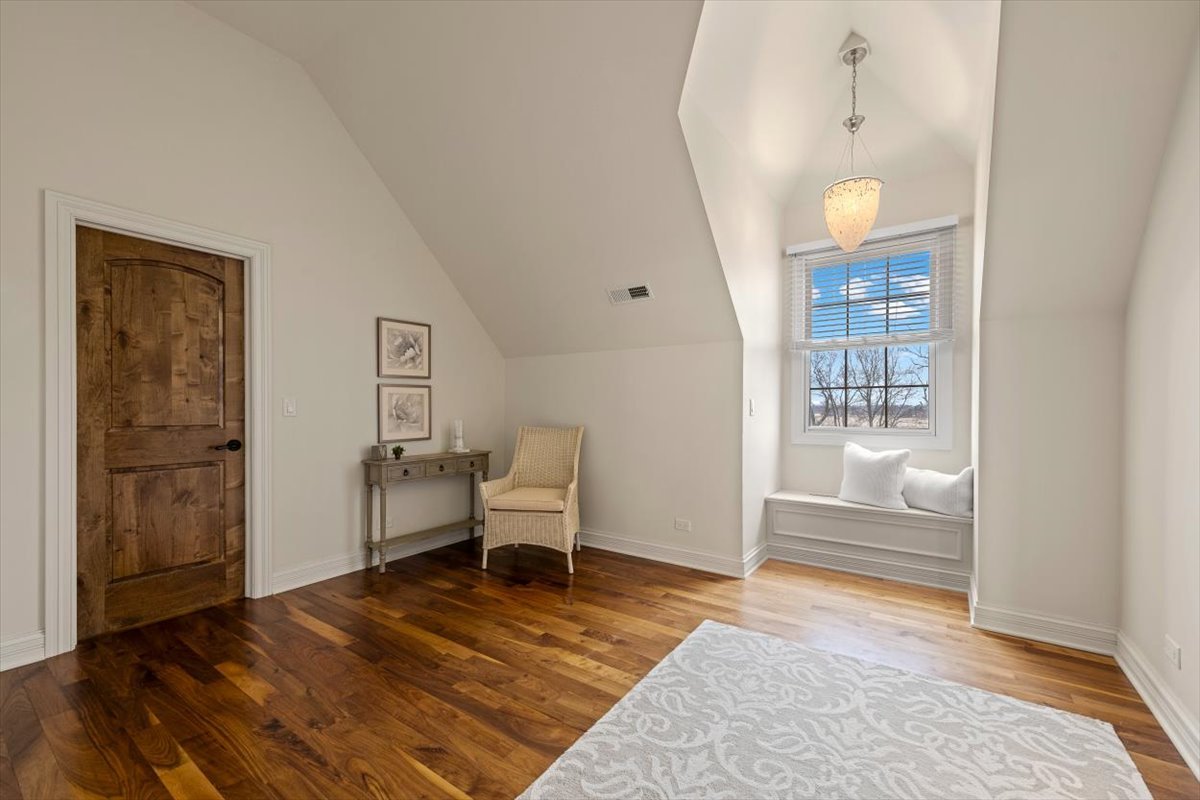 1281 E Longwood Drive