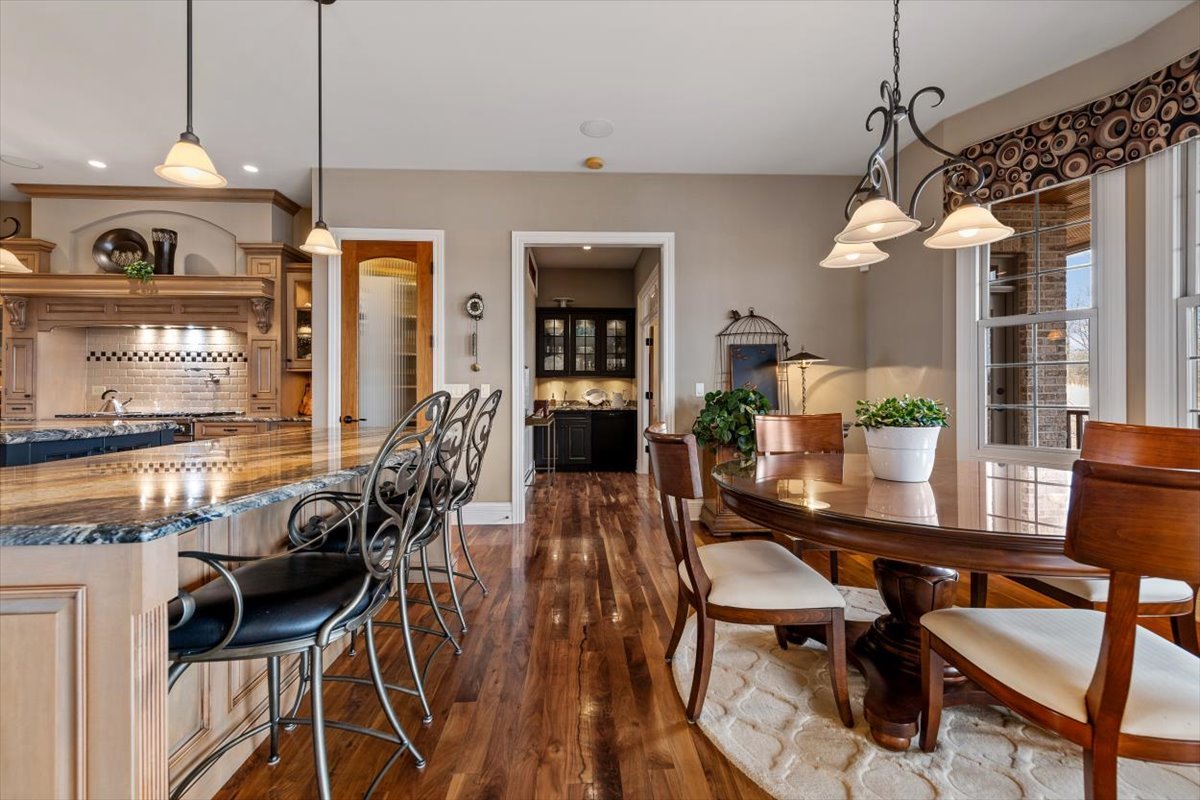 1281 E Longwood Drive