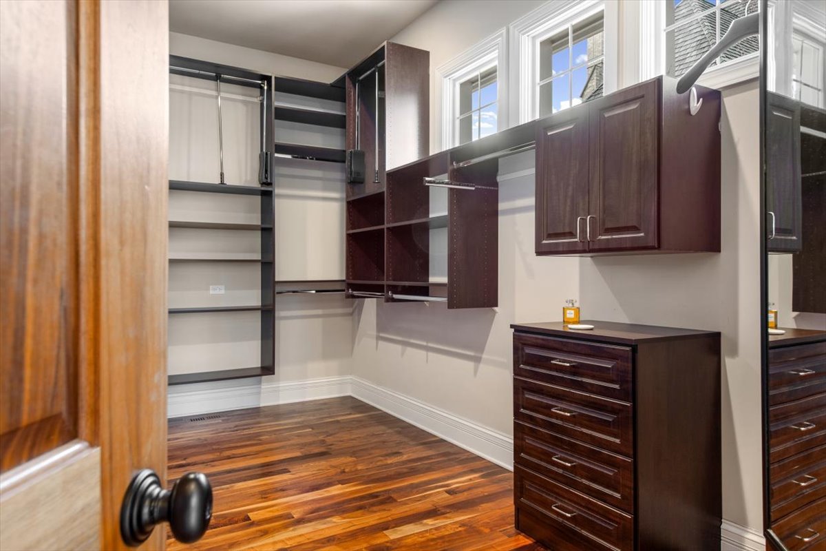 1281 E Longwood Drive