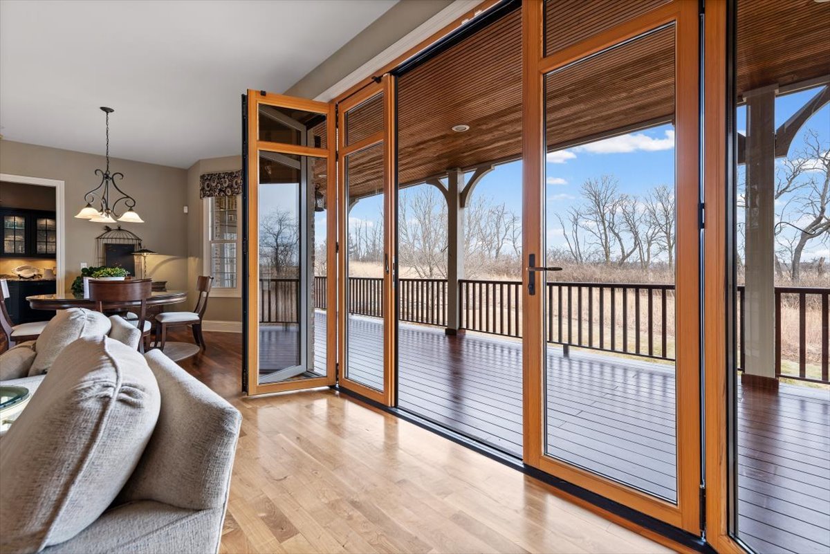 1281 E Longwood Drive