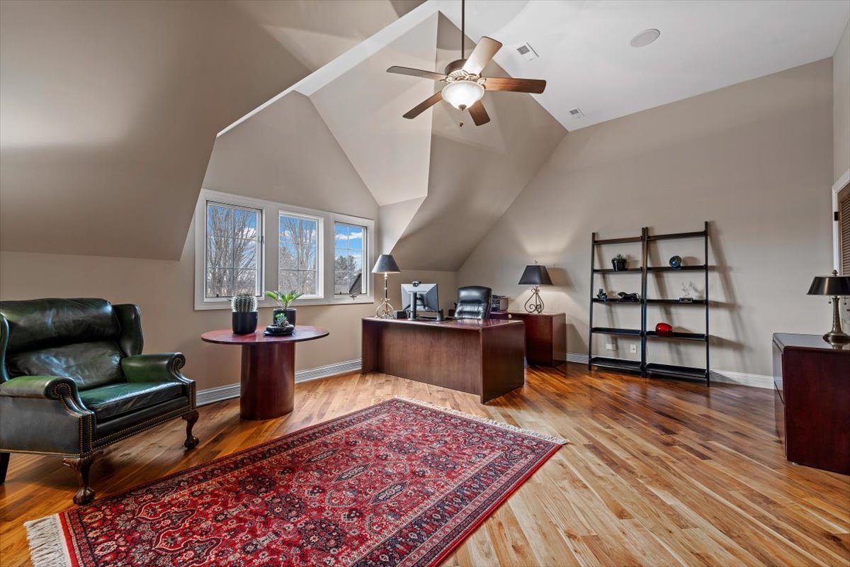 1281 E Longwood Drive