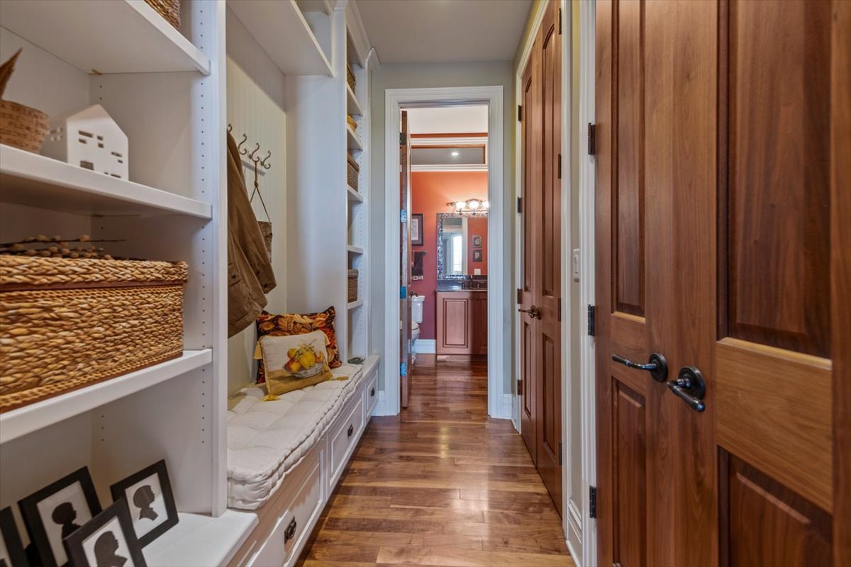 1281 E Longwood Drive