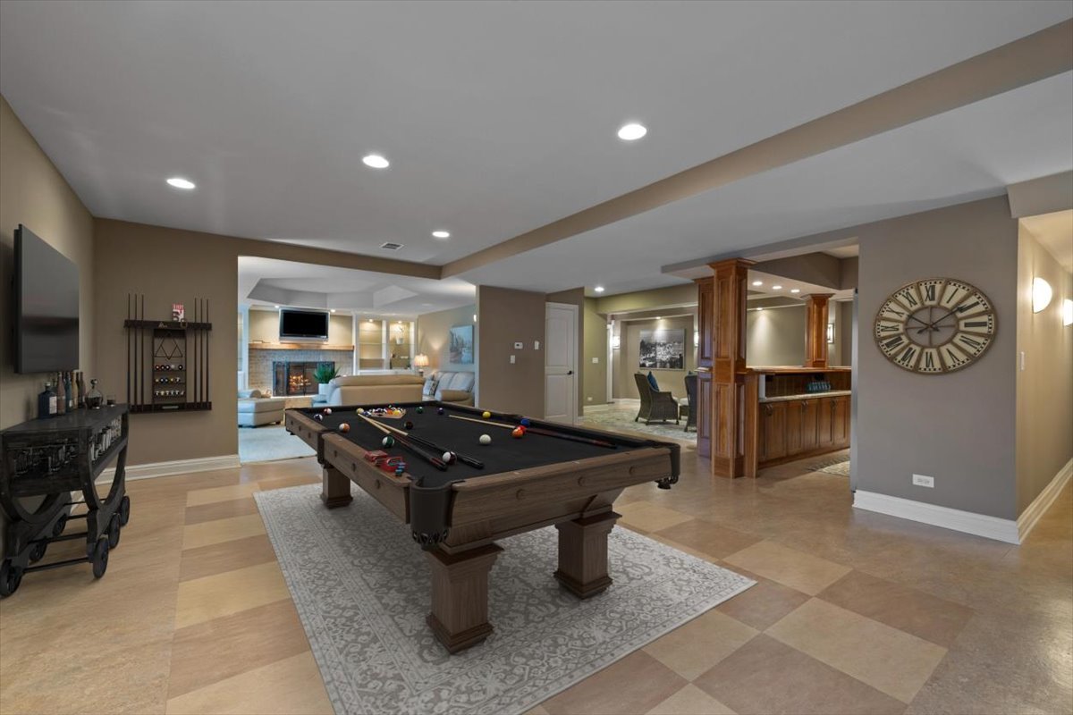 1281 E Longwood Drive