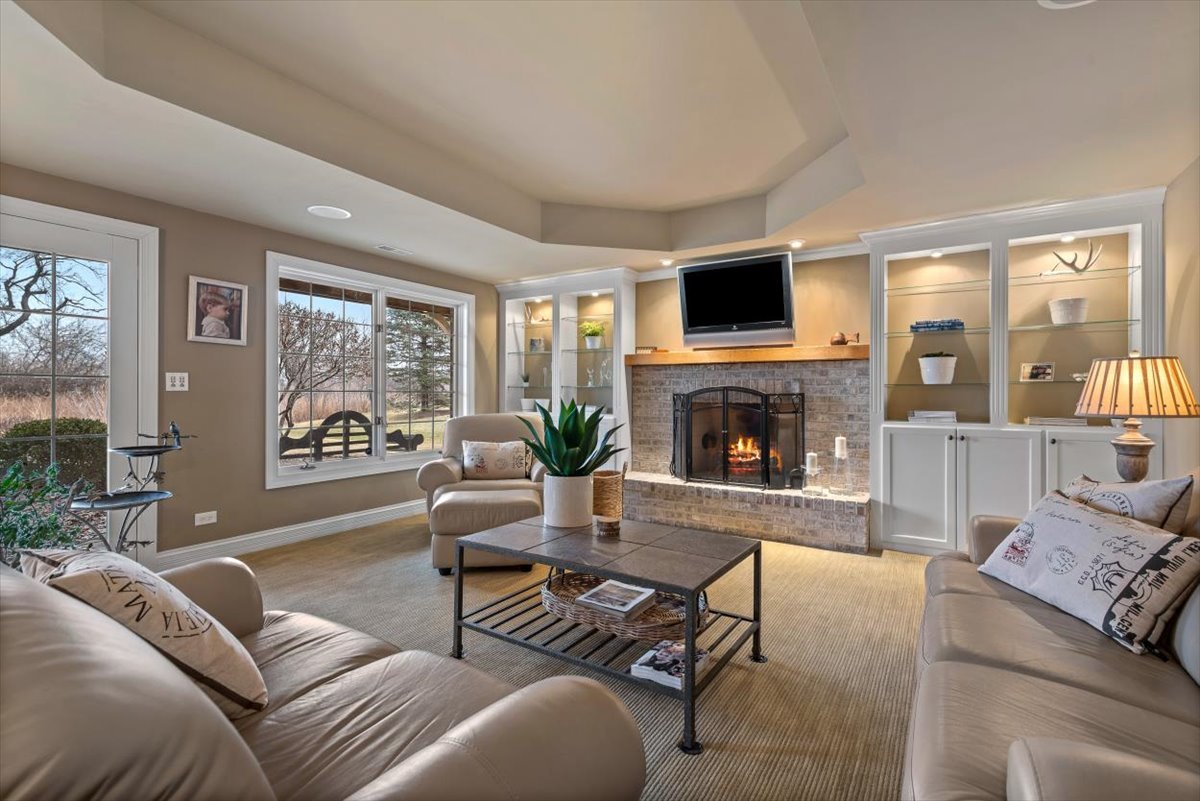 1281 E Longwood Drive