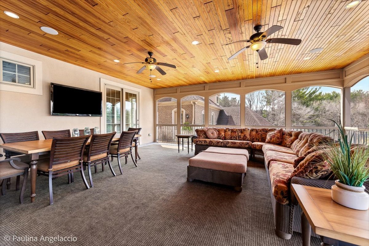 419 N Valley Hill Road