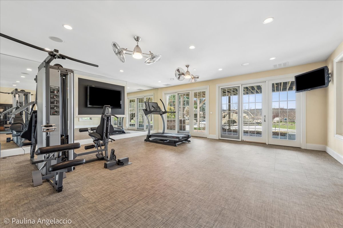 419 N Valley Hill Road