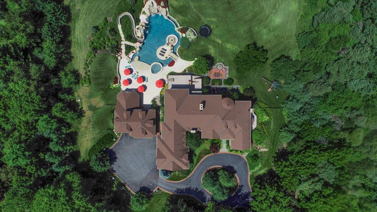 419 N Valley Hill Road