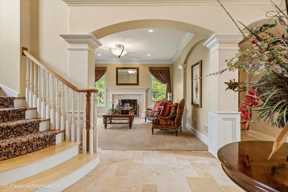 419 N Valley Hill Road