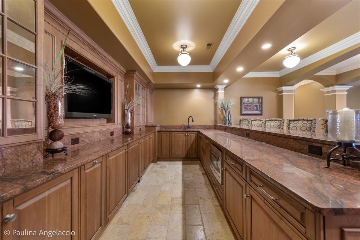 419 N Valley Hill Road