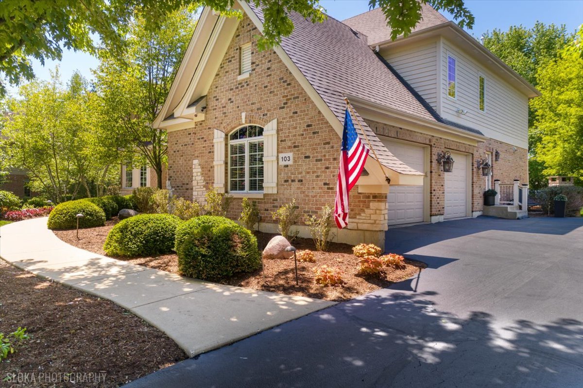 103 Equestrian Way