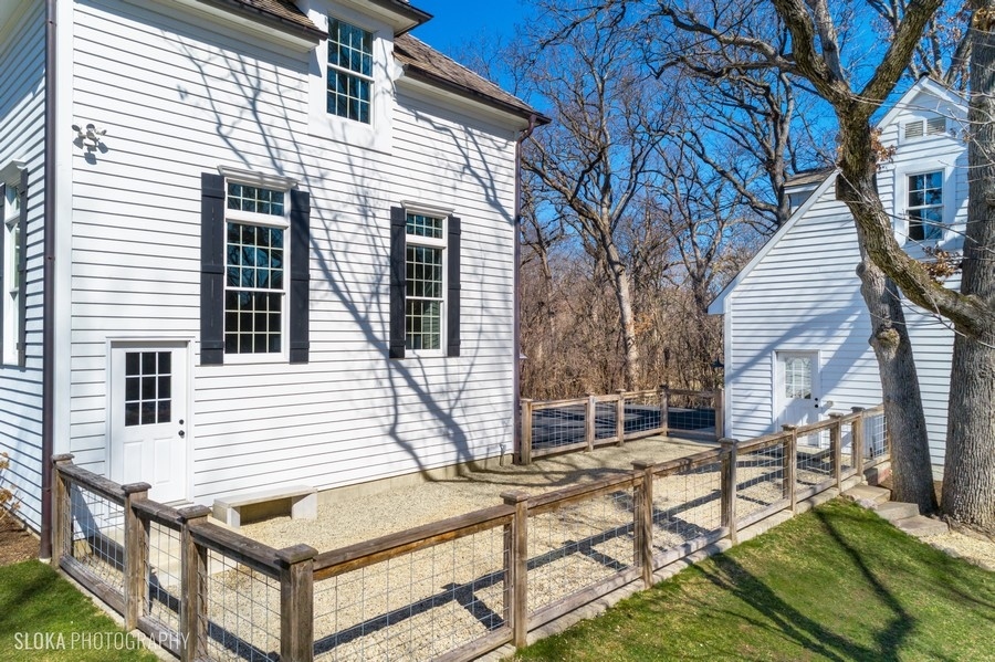 383 County Line Road