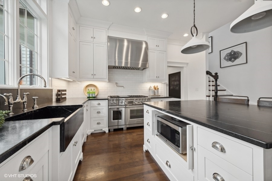 383 County Line Road