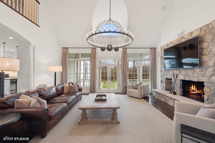 383 County Line Road