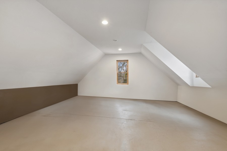 383 County Line Road