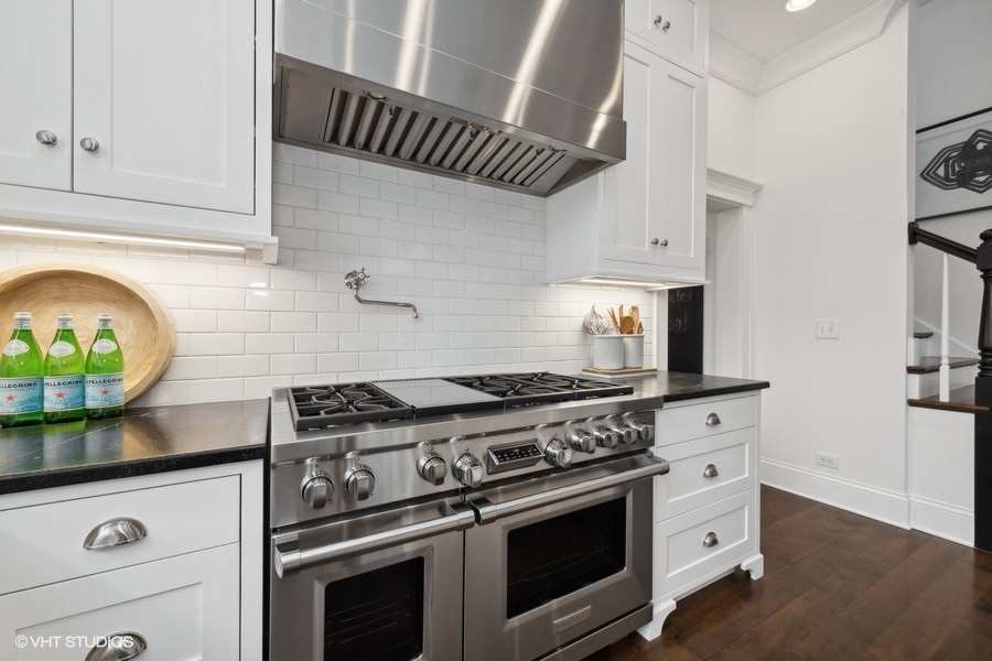 383 County Line Road