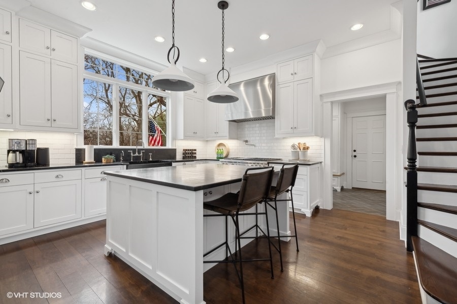 383 County Line Road