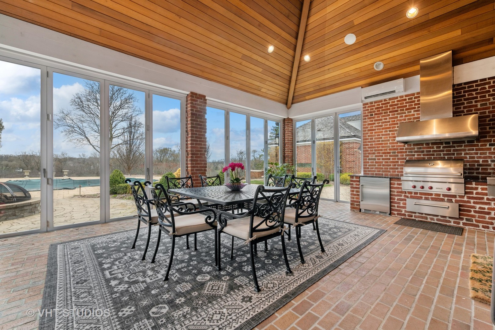 546 Oak Knoll Road