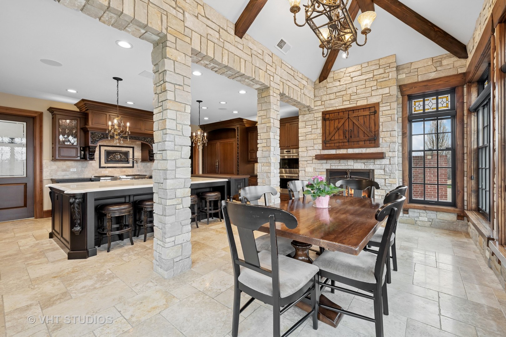 546 Oak Knoll Road
