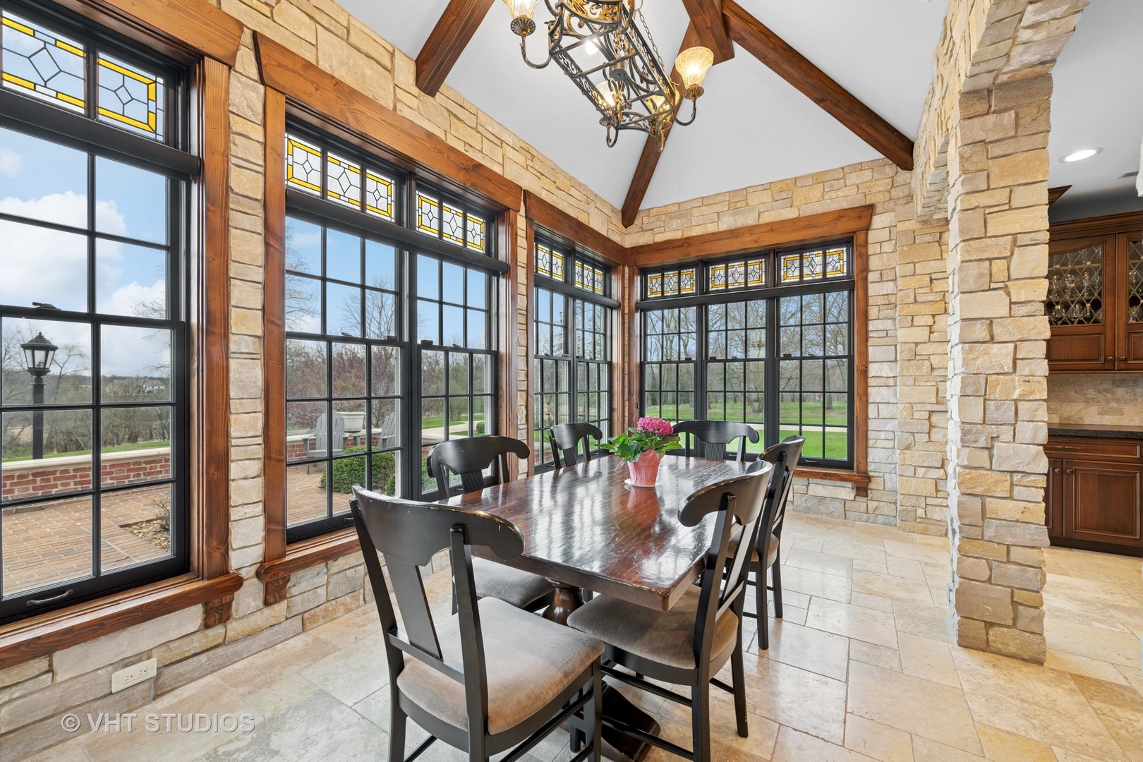 546 Oak Knoll Road
