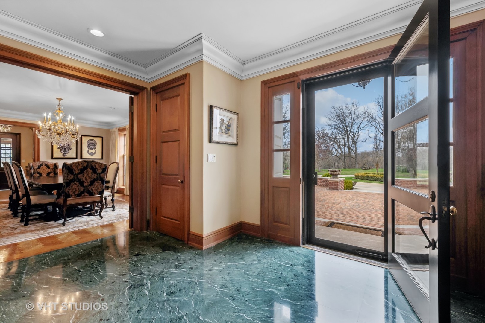 546 Oak Knoll Road