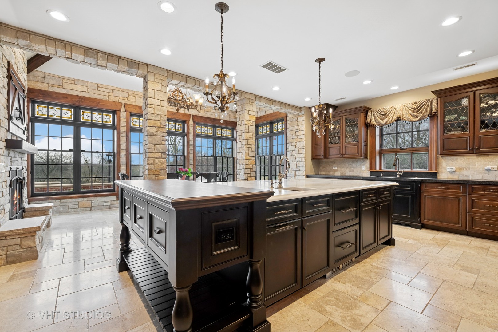 546 Oak Knoll Road