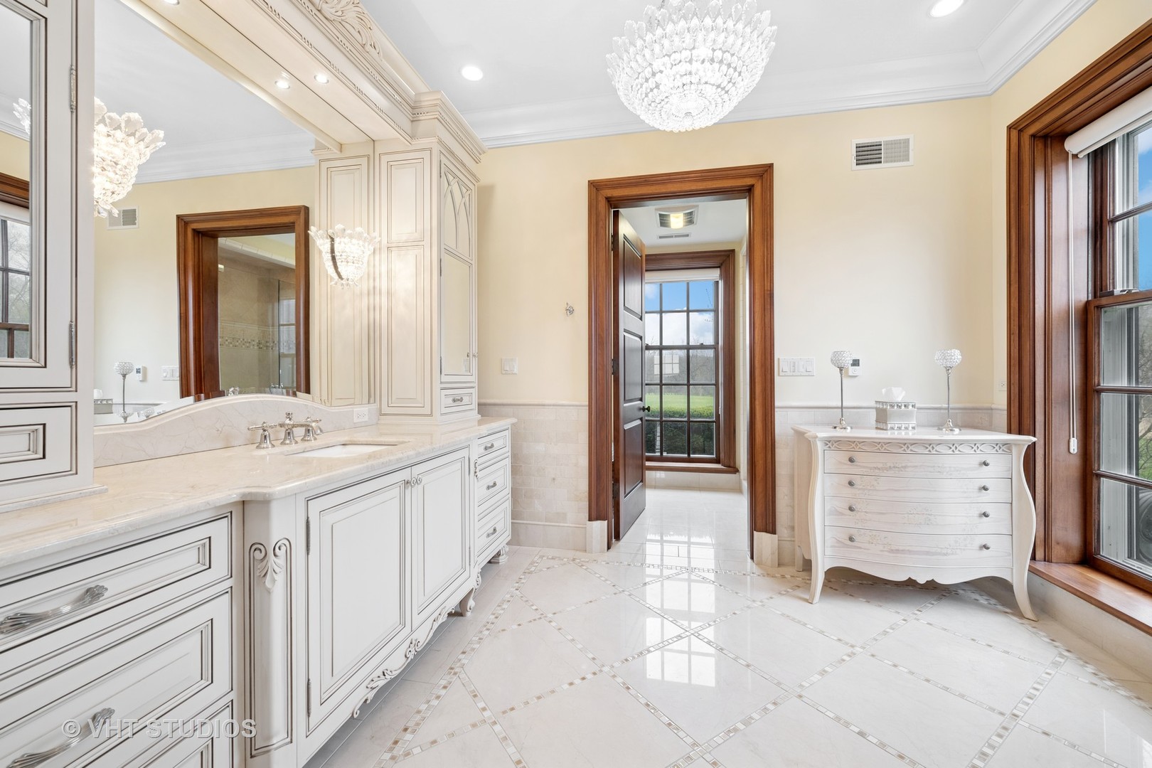 546 Oak Knoll Road