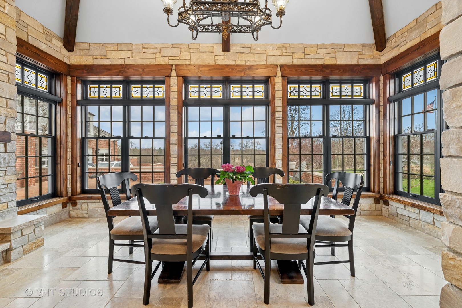 546 Oak Knoll Road