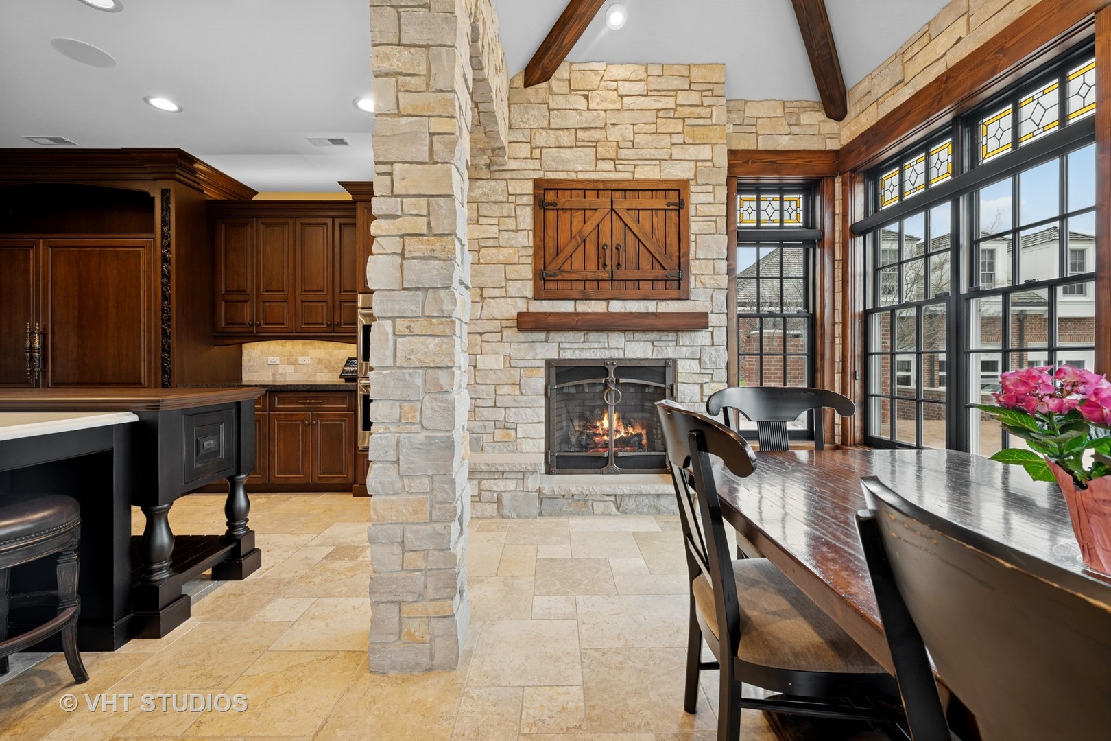546 Oak Knoll Road