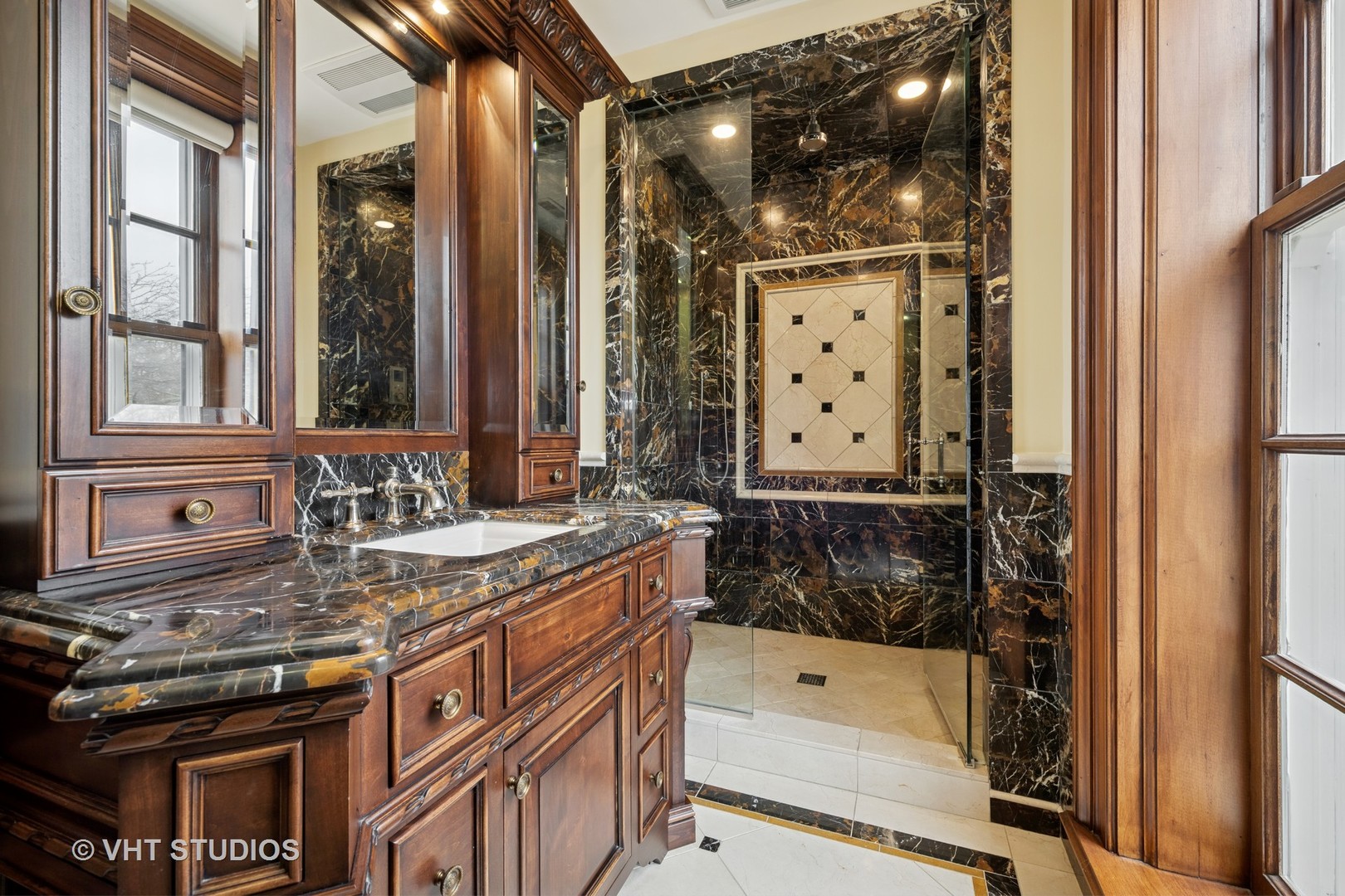 546 Oak Knoll Road