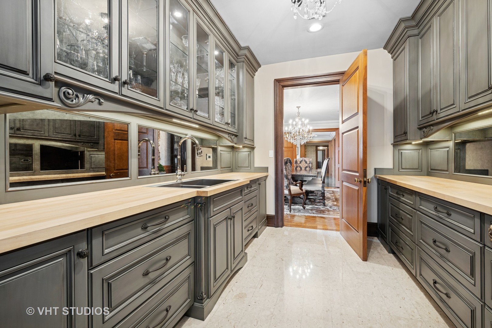 546 Oak Knoll Road