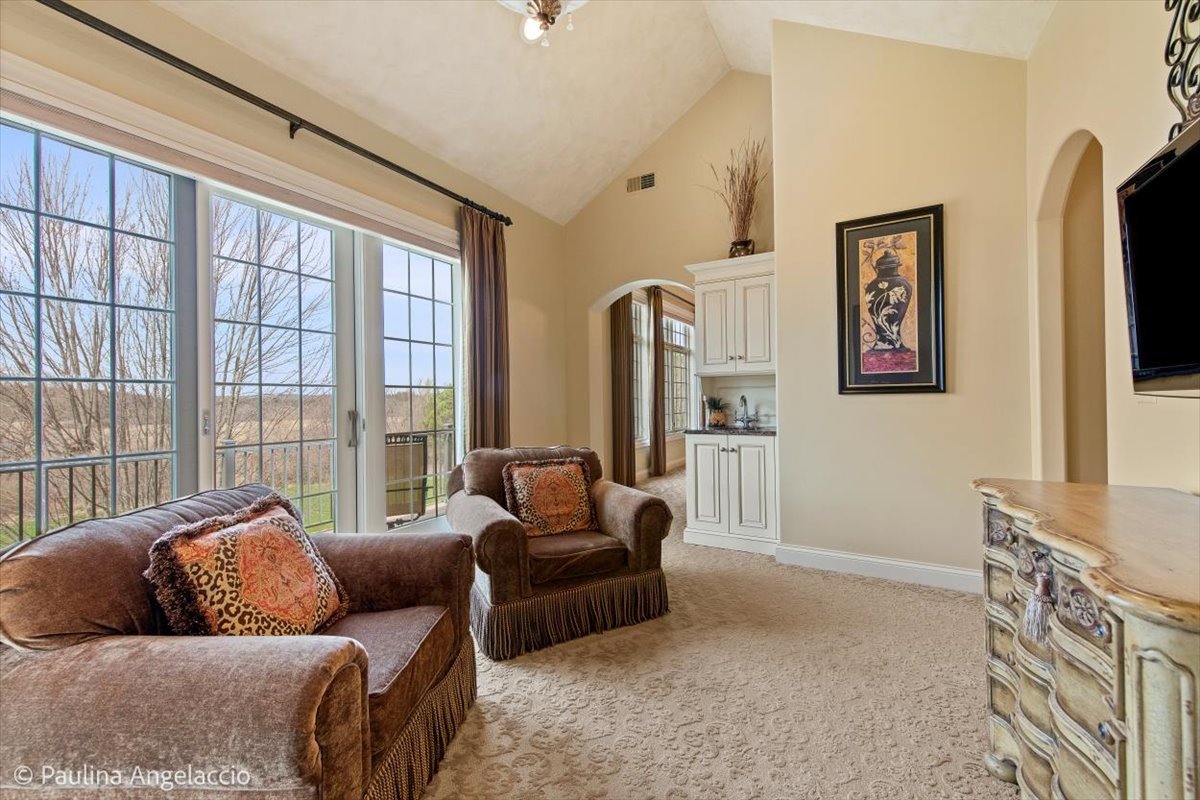 419 N Valley Hill Road