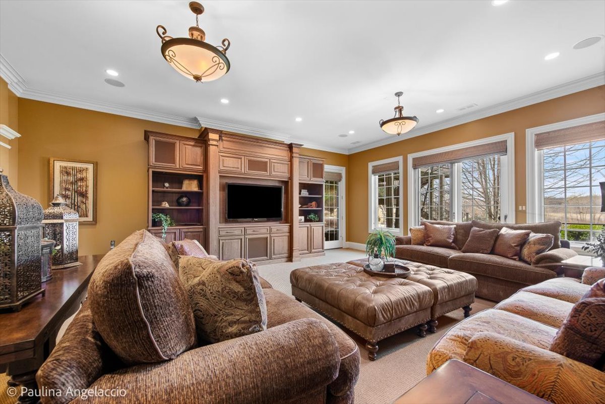 419 N Valley Hill Road