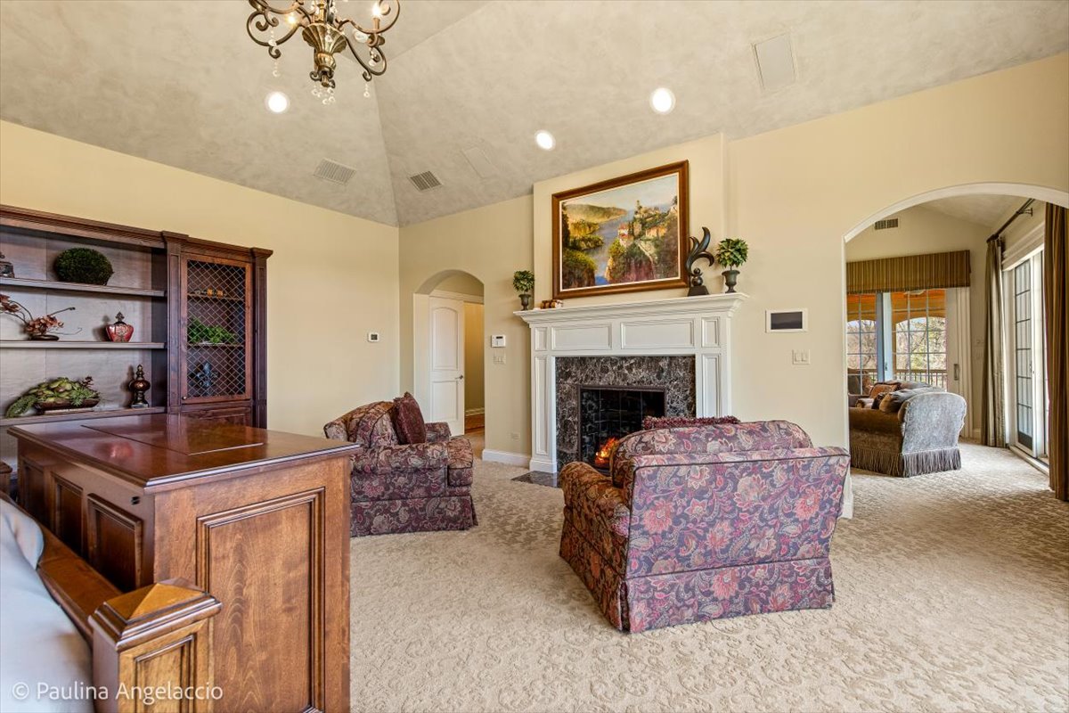 419 N Valley Hill Road