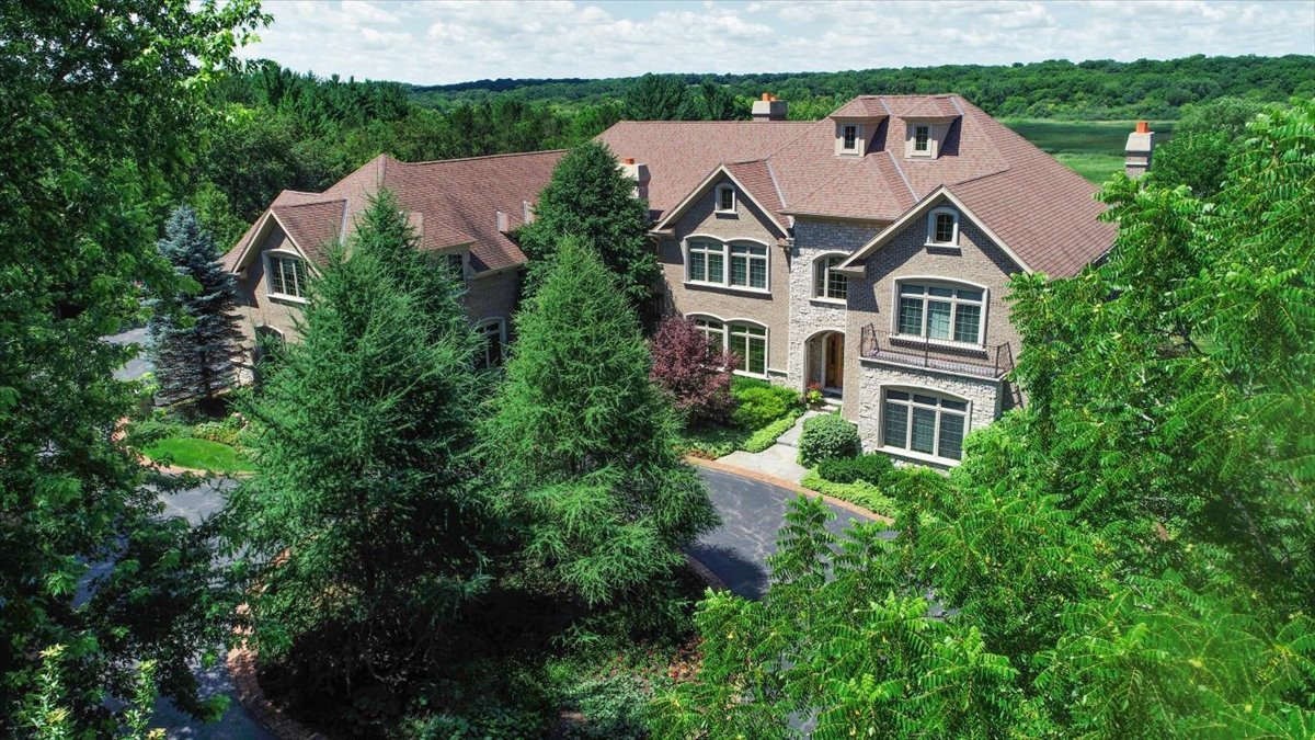 419 N Valley Hill Road