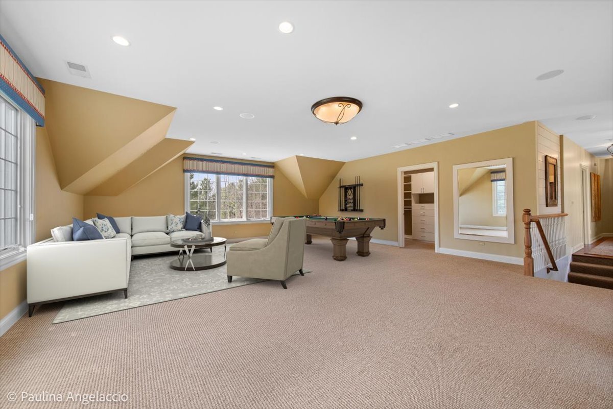 419 N Valley Hill Road