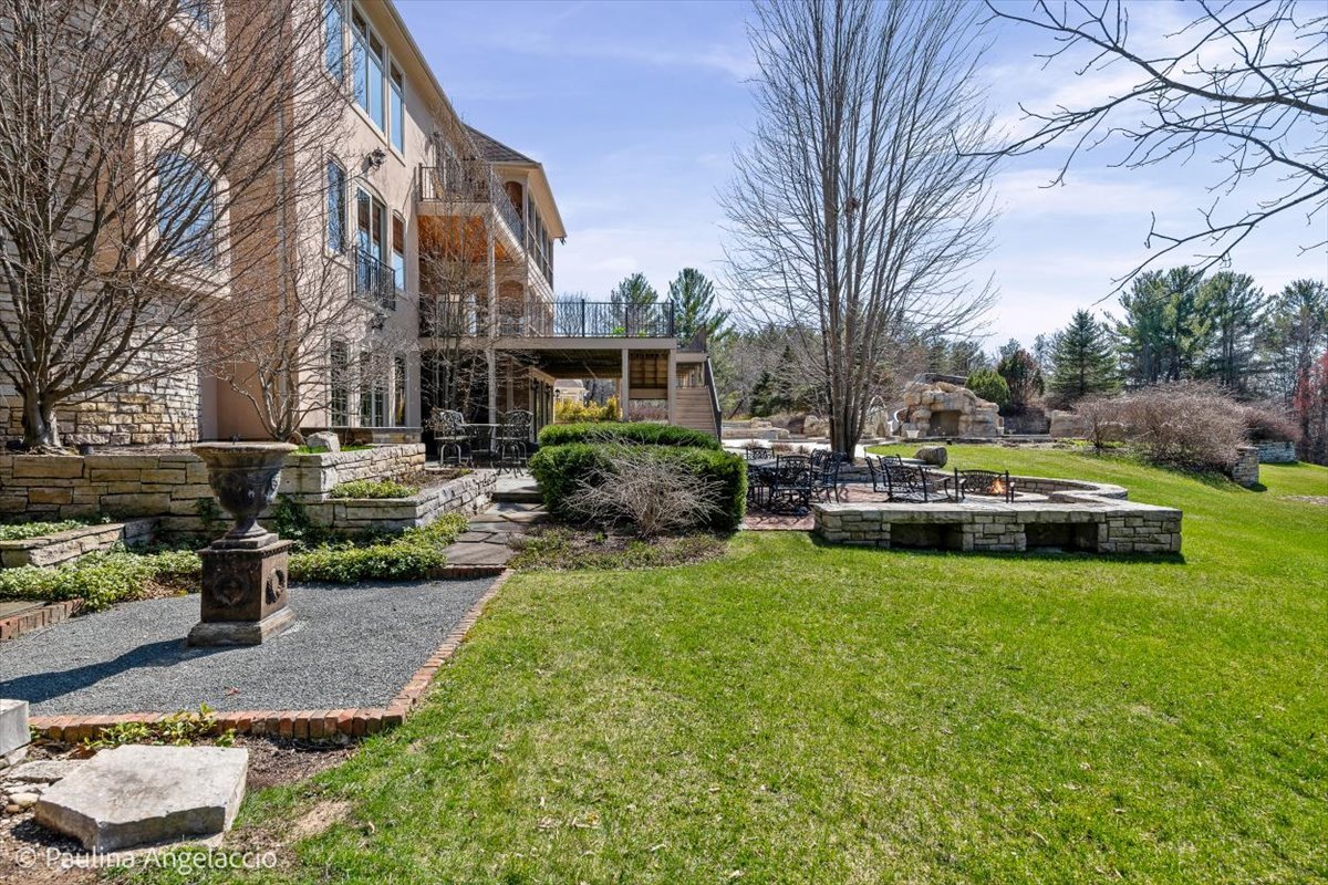 419 N Valley Hill Road