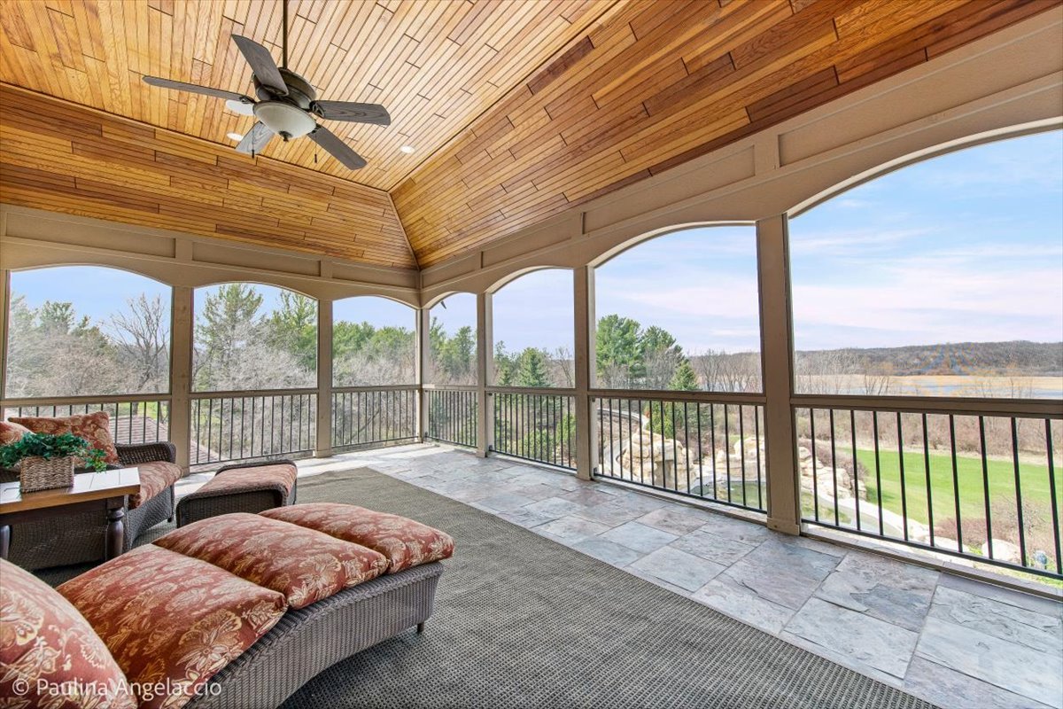 419 N Valley Hill Road