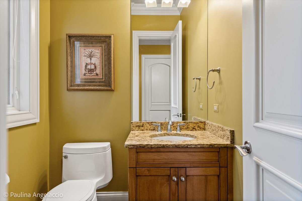 419 N Valley Hill Road