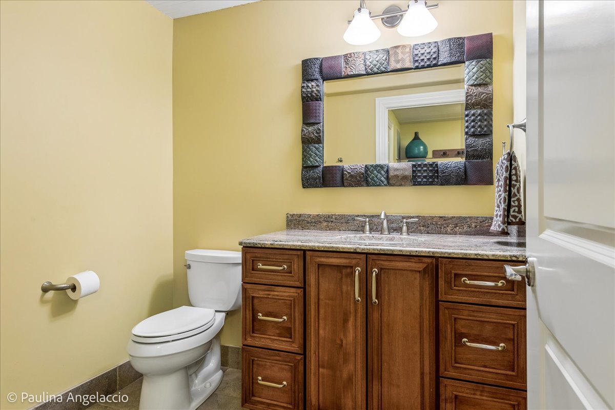 419 N Valley Hill Road