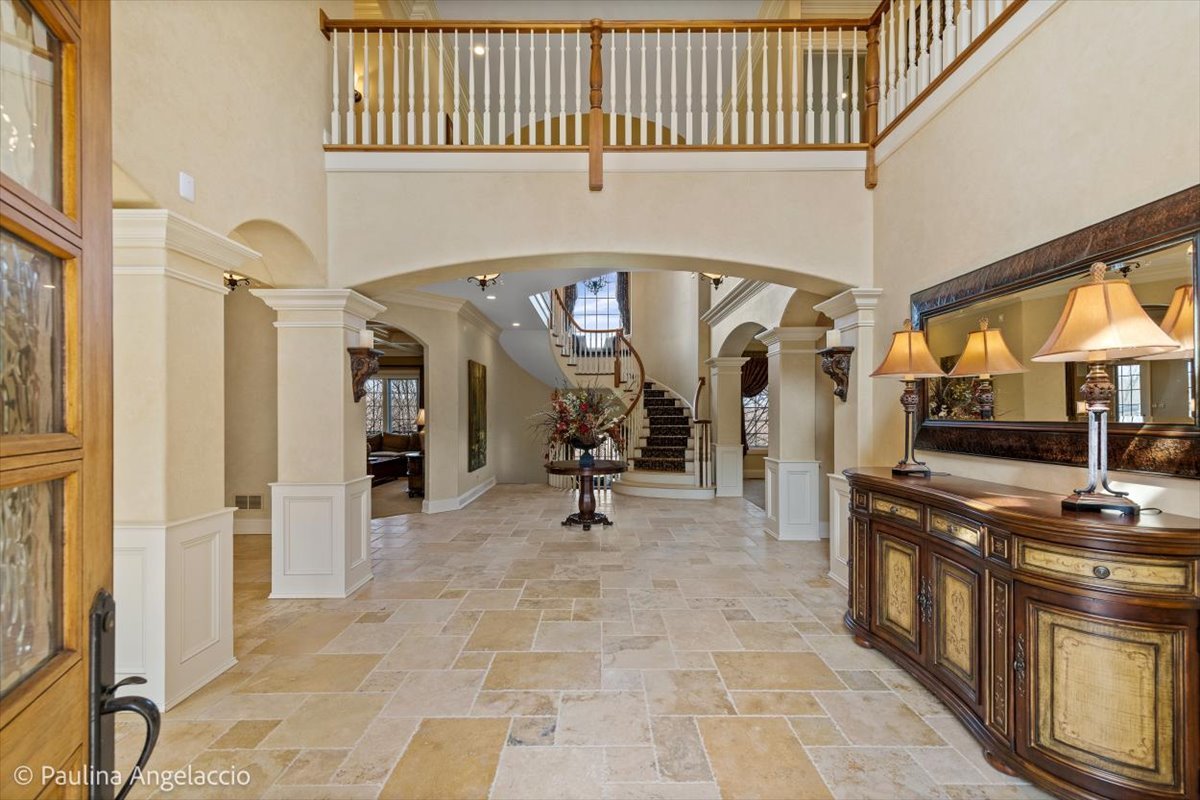 419 N Valley Hill Road