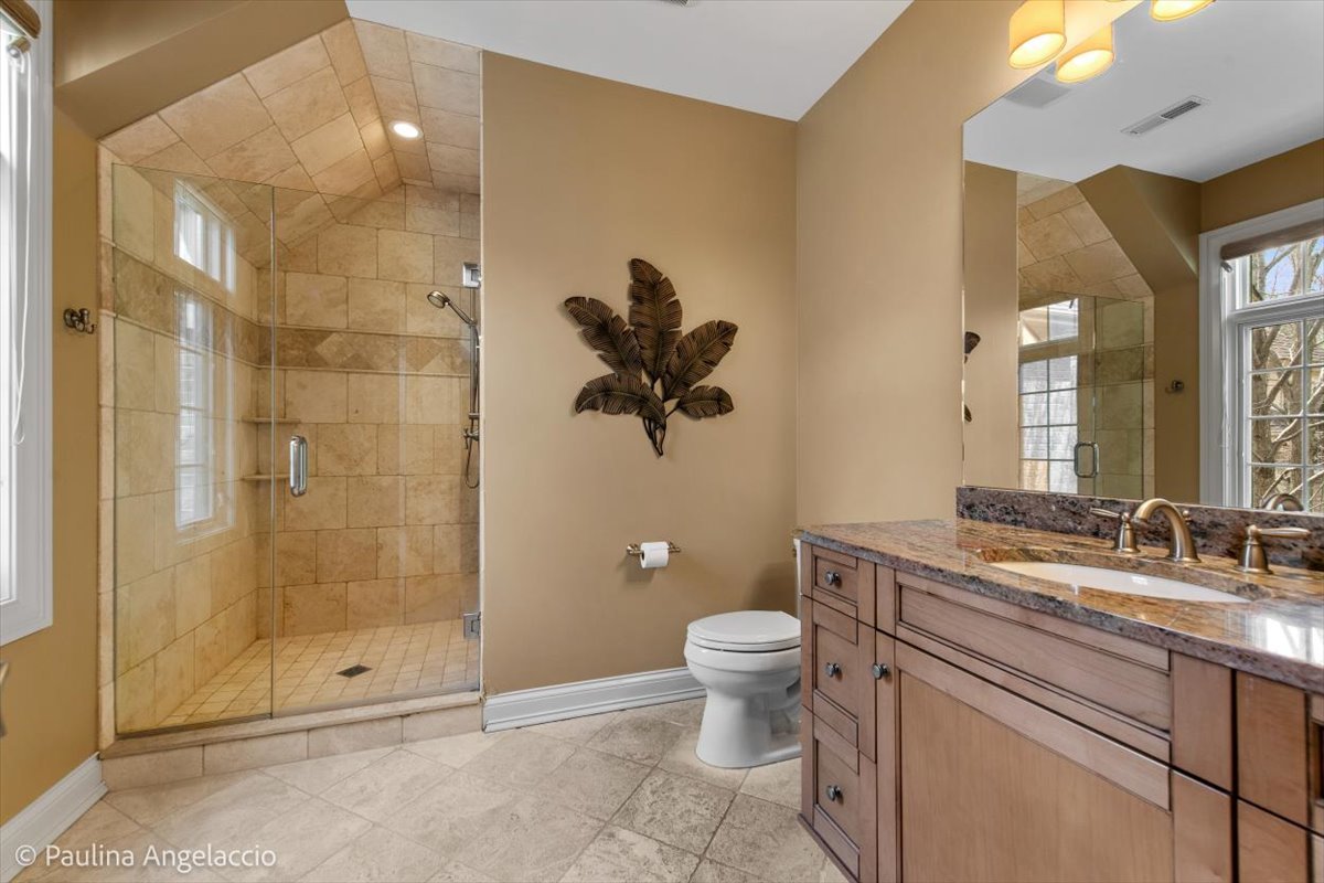 419 N Valley Hill Road